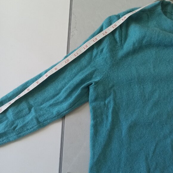 TALBOTS // 100% Cashmere Sweater - Picture 7 of 7